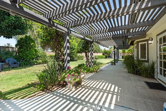 20709 Calle Pera, Yorba Linda CA: https://media.crmls.org/medias/ba190b0f-07d1-4acf-8aa9-1ad0092ae013.jpg