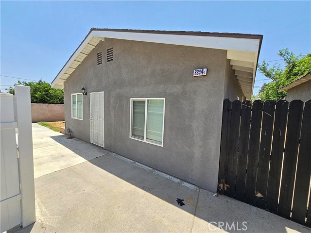 Detail Gallery Image 1 of 18 For 8844 Emerald (Rear Unit) Ave, Fontana,  CA 92335 - 2 Beds | 1 Baths