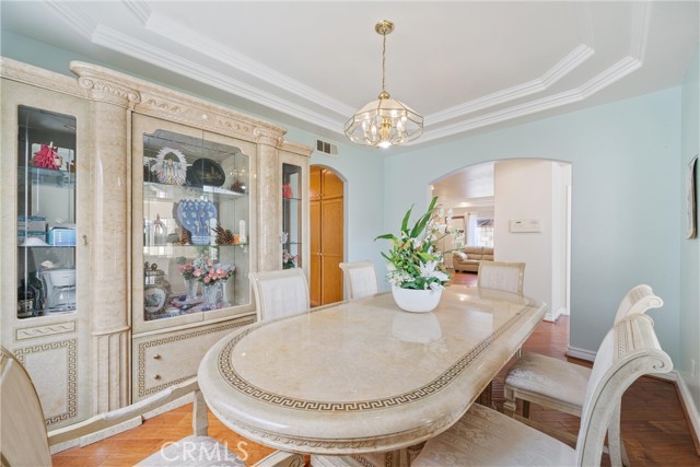 5939 N Vista Street, San Gabriel CA: https://media.crmls.org/medias/ba19c3a3-c5fb-49ac-89a5-3537948dae8e.jpg