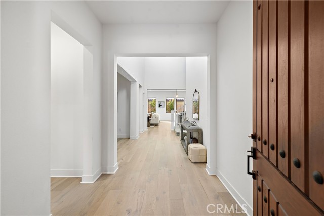 Detail Gallery Image 3 of 32 For 215 Sutters Mill, Irvine,  CA 92602 - 4 Beds | 4/1 Baths