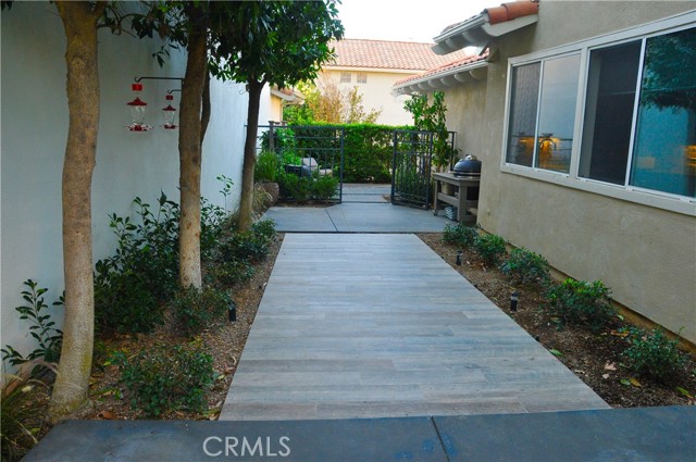 Detail Gallery Image 7 of 13 For 24 via Helena, Rancho Santa Margarita,  CA 92688 - 3 Beds | 2/1 Baths