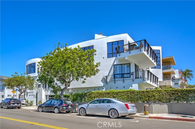 Detail Gallery Image 41 of 47 For 301 16th St, Manhattan Beach,  CA 90266 - 6 Beds | 7 Baths