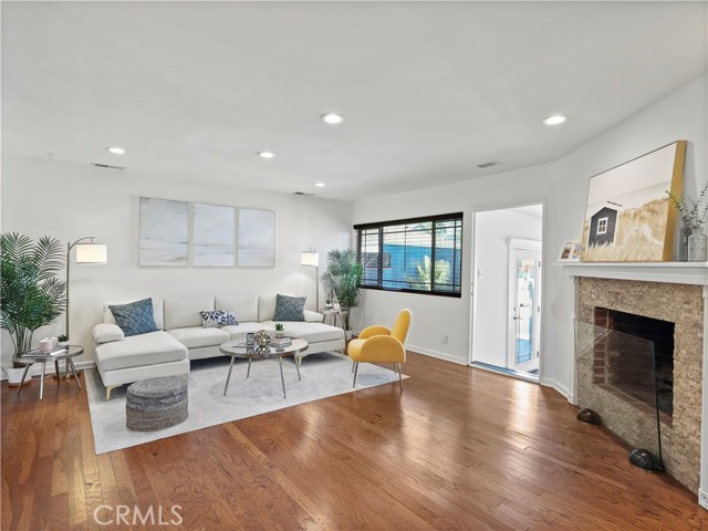 Detail Gallery Image 15 of 57 For 8110 Lesner Ave, Lake Balboa,  CA 91406 - 3 Beds | 2 Baths