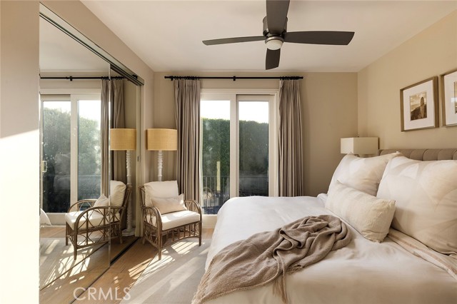 420 De Sola Terrace, Corona del Mar CA: https://media.crmls.org/medias/ba1d6491-7d8b-4563-954c-4ad4cafd13b9.jpg