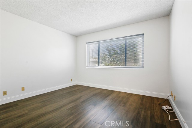 Detail Gallery Image 13 of 21 For 1187 E 3rd St #111,  Long Beach,  CA 90802 - 2 Beds | 2 Baths