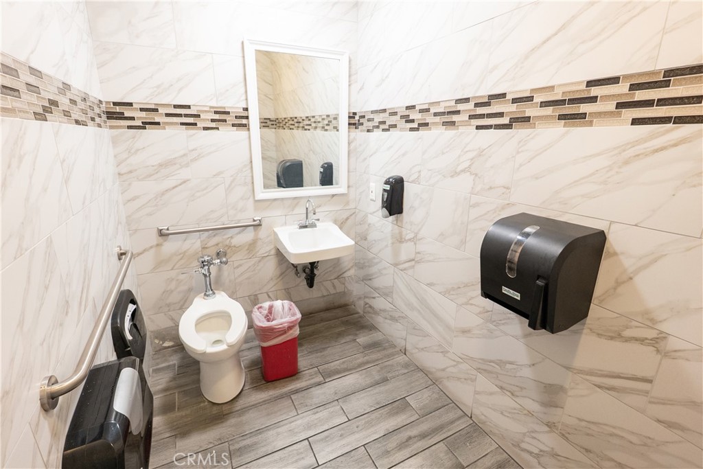 MLS #DW25261340 img 6