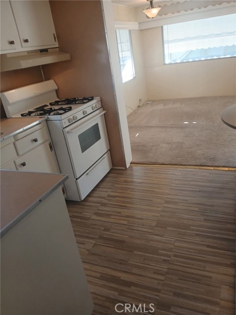 2345 190th, Redondo Beach CA: https://media.crmls.org/medias/ba1f10e7-312c-4140-9206-657f5c18c2ac.jpg
