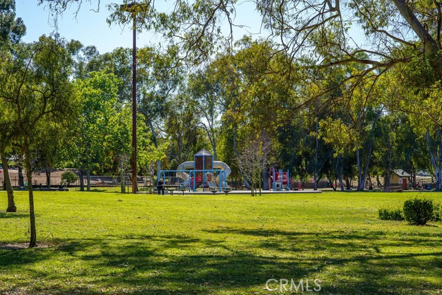 Image 37 of 44 For 18011 Shoreview