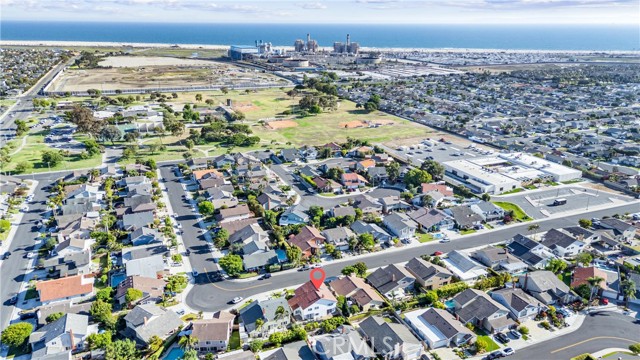Detail Gallery Image 39 of 42 For 8871 Dorsett Dr, Huntington Beach,  CA 92646 - 4 Beds | 3 Baths
