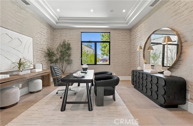76 Hillcrest Lane, Newport Beach CA: https://media.crmls.org/medias/ba204726-5155-4d5a-a9a4-1d9e4c331402.jpg