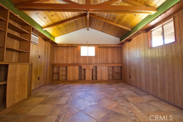 Detail Gallery Image 22 of 38 For 495 Newhall Dr, Corona,  CA 92879 - 3 Beds | 2 Baths