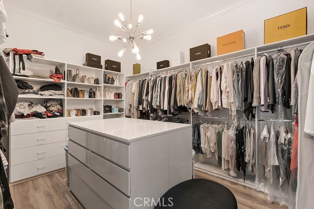 176 Saddlebow Road, Bell Canyon CA: https://media.crmls.org/medias/ba2238bd-416e-4fb1-854f-a598dd19d8e0.jpg