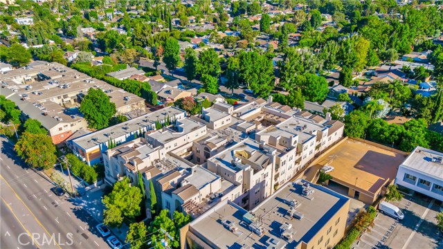 Detail Gallery Image 71 of 75 For 15206 Burbank Bld #209,  Sherman Oaks,  CA 91411 - 2 Beds | 2/1 Baths