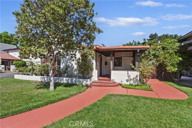 Detail Gallery Image 3 of 39 For 125 E H St, Ontario,  CA 91764 - 4 Beds | 2 Baths