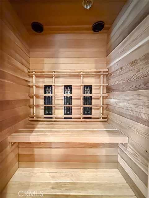 Image 27 of 60 For 17424 Superior