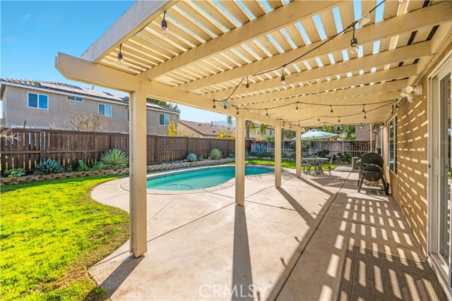 Detail Gallery Image 36 of 49 For 32816 Autumn Wood Cir, Lake Elsinore,  CA 92530 - 3 Beds | 2 Baths