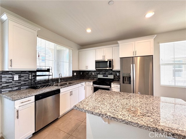 14759 Palmera Court, Baldwin Park CA: https://media.crmls.org/medias/ba2549b0-9c59-4f7a-a4e7-6dc0fa13b570.jpg