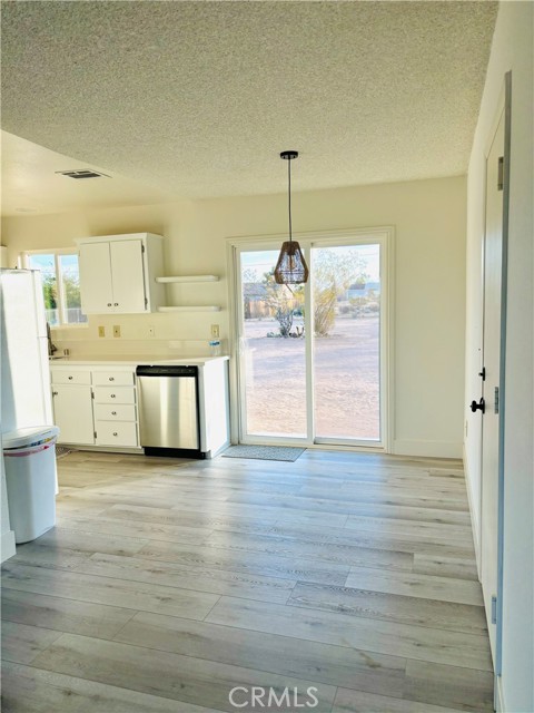 Detail Gallery Image 8 of 20 For 58207 Campanula St, Yucca Valley,  CA 92284 - 3 Beds | 2 Baths