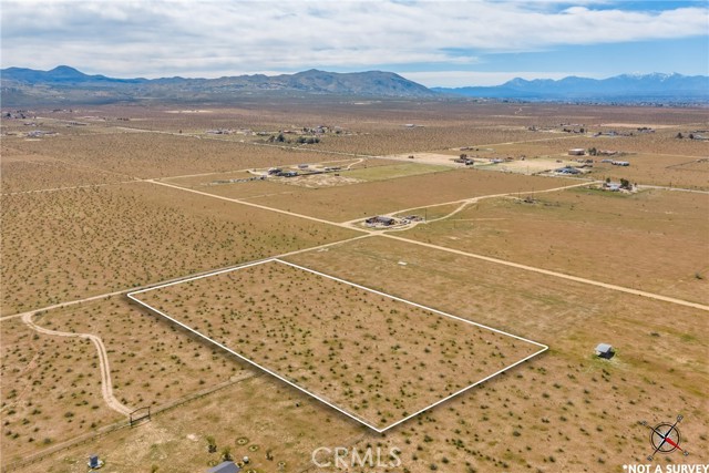 Detail Gallery Image 10 of 16 For 1 Las Piedras, Apple Valley,  CA 92308 - – Beds | – Baths