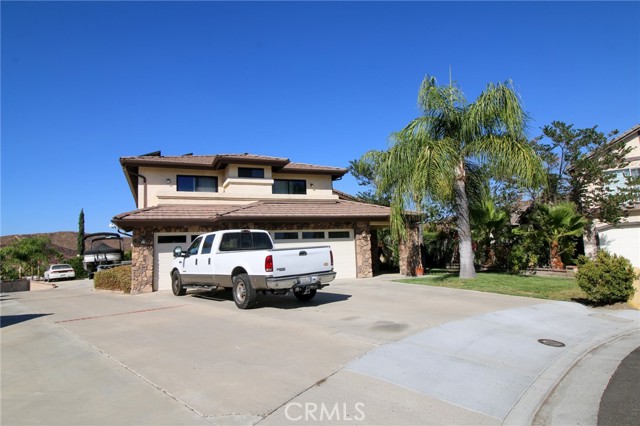 Detail Gallery Image 1 of 39 For 29393 Old Wrangler Rd, Canyon Lake,  CA 92587 - 4 Beds | 3 Baths