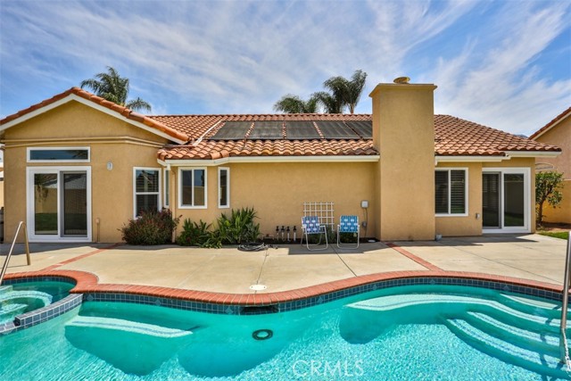675 Avenida Terrazo, Corona CA: https://media.crmls.org/medias/ba26d493-b498-4835-a0f9-5a7d8da6fa13.jpg