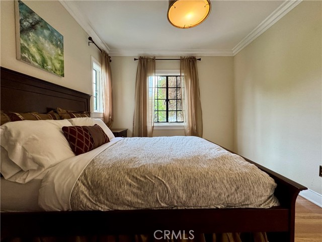 Detail Gallery Image 23 of 65 For 1149 Cordova Ave, Glendale,  CA 91207 - 5 Beds | 3 Baths