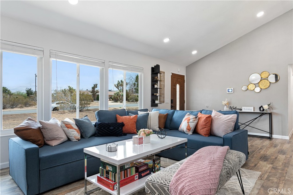 MLS #JT25066801 image #8