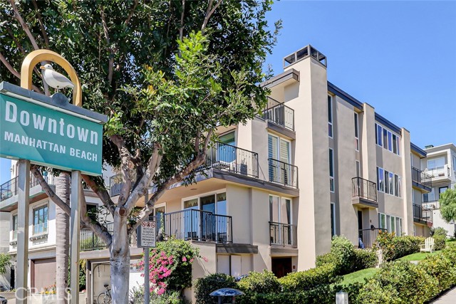 Detail Gallery Image 7 of 32 For 800 Manhattan, Manhattan Beach,  CA 90266 - 2 Beds | 2 Baths