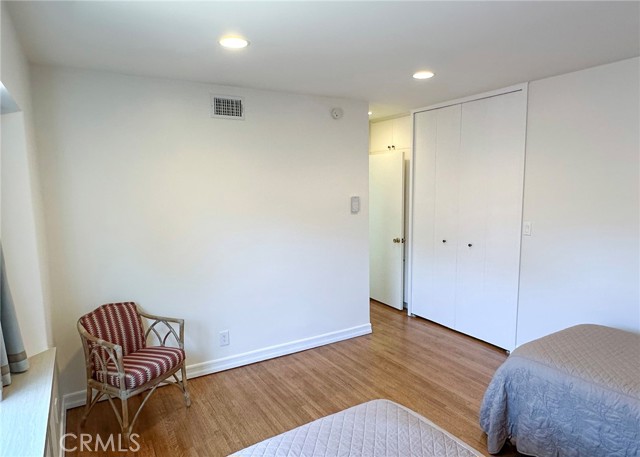 Detail Gallery Image 28 of 45 For 10781 Lindbrook Dr, Los Angeles,  CA 90024 - 4 Beds | 3/1 Baths
