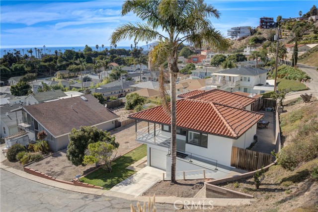 Detail Gallery Image 5 of 57 For 571 San Luis Ave, Pismo Beach,  CA 93449 - 3 Beds | 2 Baths
