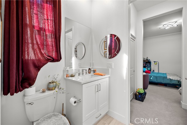 Detail Gallery Image 29 of 51 For 24513 via Sendero, Valencia,  CA 91354 - 3 Beds | 3/1 Baths