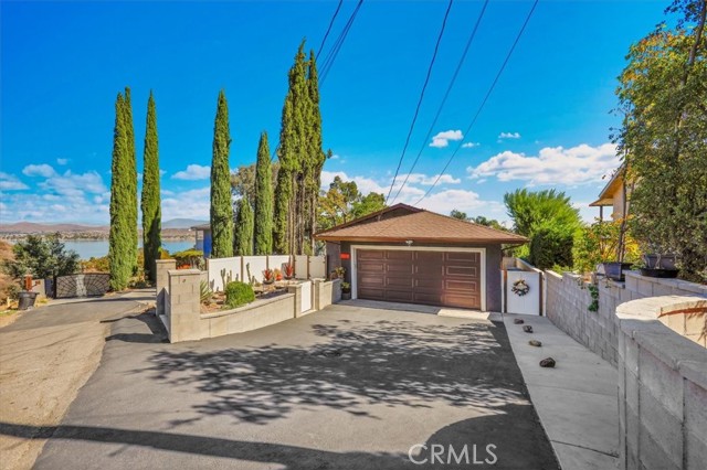 33230 Hollister, Lake Elsinore CA: https://media.crmls.org/medias/ba29144d-1d08-406e-8db5-49131a1cfe44.jpg