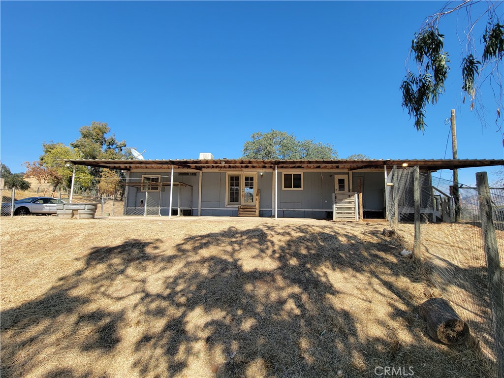 35347 George Smith Road, Squaw Valley, CA 93675
