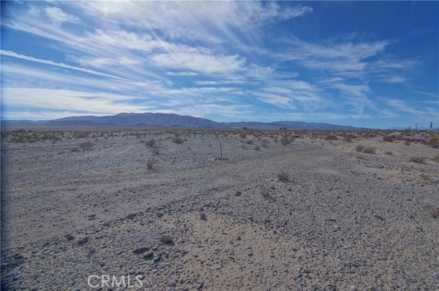 Detail Gallery Image 7 of 10 For 6325 Stegg Rd, Twentynine Palms,  CA 92277 - – Beds | – Baths