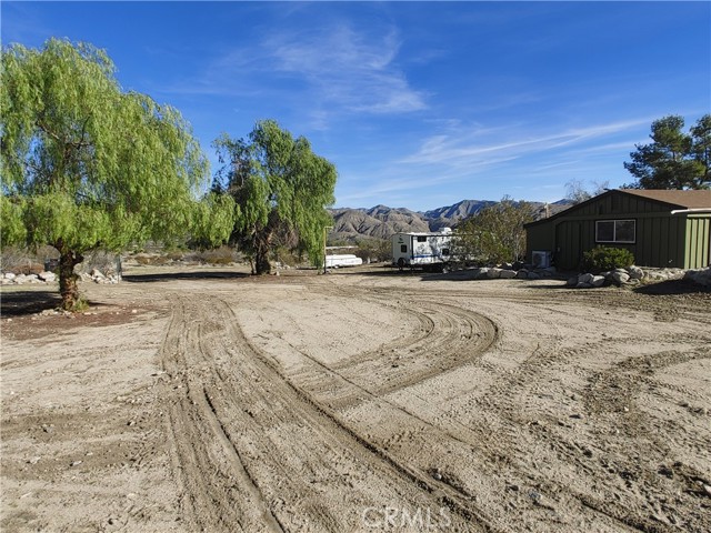 Detail Gallery Image 3 of 27 For 9313 Polaris, Morongo Valley,  CA 92256 - 2 Beds | 2 Baths