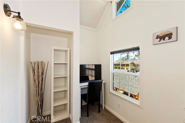 Detail Gallery Image 34 of 41 For 801 Cameron Dr, Big Bear Lake,  CA 92315 - 3 Beds | 2 Baths