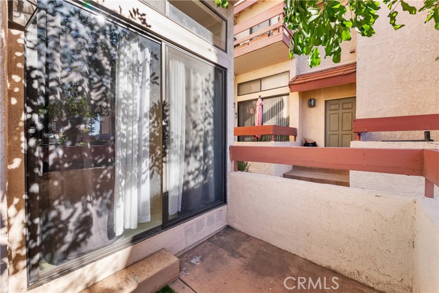 Detail Gallery Image 39 of 52 For 21054 Parthenia #11,  Canoga Park,  CA 91304 - 3 Beds | 3 Baths