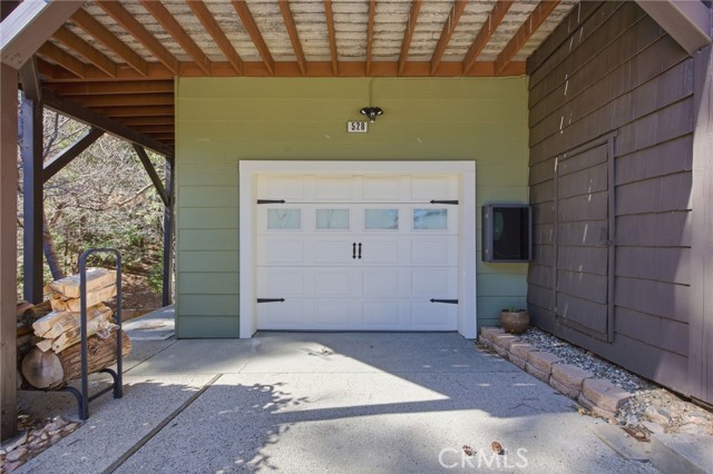 528 Brentwood, Lake Arrowhead CA: https://media.crmls.org/medias/ba2d7fc7-dac2-49c3-9a06-f80cbddf81b8.jpg