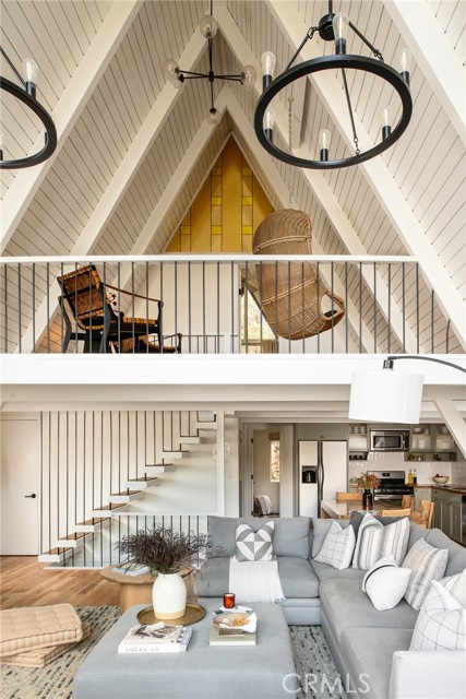 Detail Gallery Image 6 of 32 For 27582 North Bay, Lake Arrowhead,  CA 92352 - 3 Beds | 2 Baths