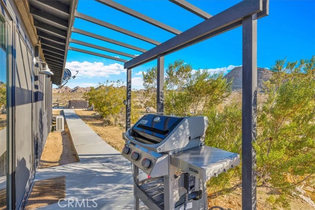 8729 Rock Haven Road, Joshua Tree CA: https://media.crmls.org/medias/ba2e5be5-9093-4f51-b521-0fc314de6c1c.jpg