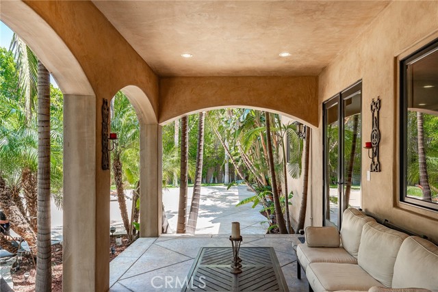 23115 Erwin Street, Woodland Hills CA: https://media.crmls.org/medias/ba2f6db0-a58f-411a-95a8-997c83e20871.jpg