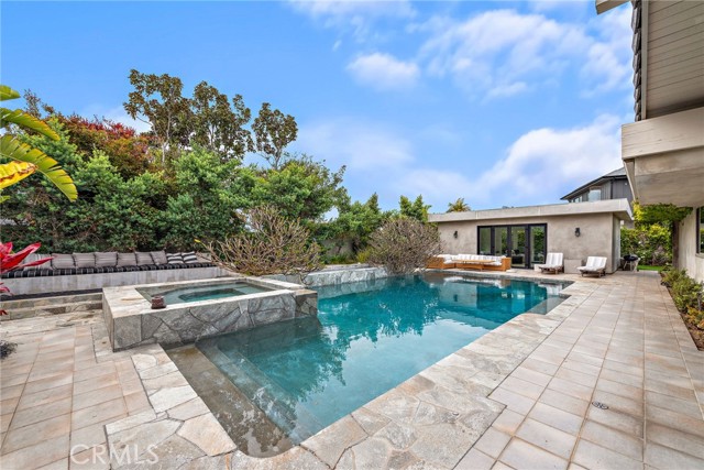 Detail Gallery Image 21 of 33 For 1401 Lincoln Ln, Newport Beach,  CA 92660 - 4 Beds | 5 Baths