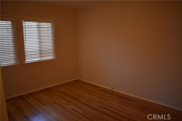 Detail Gallery Image 9 of 16 For 673 N Rosemary Ln, Burbank,  CA 91505 - 2 Beds | 1 Baths