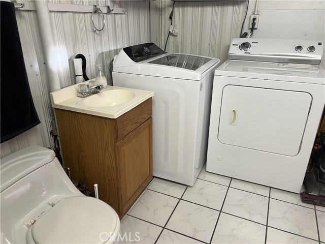2550 Pacific Coast Hwy. #5 Highway, Torrance CA: https://media.crmls.org/medias/ba312a97-59cf-45a8-9ff2-68137439a204.jpg