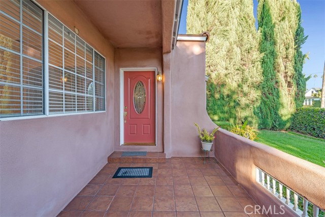 Detail Gallery Image 4 of 35 For 1227 Western Ave, Glendale,  CA 91201 - 3 Beds | 2 Baths