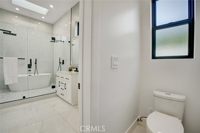 Detail Gallery Image 49 of 74 For 14136 Emelita St, Sherman Oaks,  CA 91401 - 4 Beds | 4/1 Baths