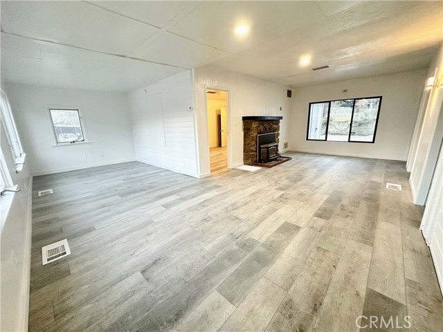 Detail Gallery Image 10 of 39 For 3724 Encino Trl, Frazier Park,  CA 93225 - 4 Beds | 2/1 Baths