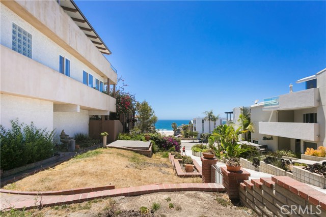 212 7th Street, Manhattan Beach, California 90266, 3 Bedrooms Bedrooms, ,3 BathroomsBathrooms,Residential,Sold,7th,SB17133904