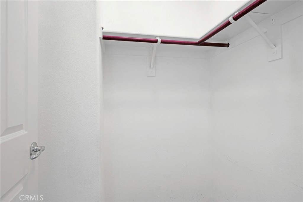 https://media.crmls.org/medias/ba36c346-ef73-4843-9046-821b2898ad92.jpg?preset=X-Large