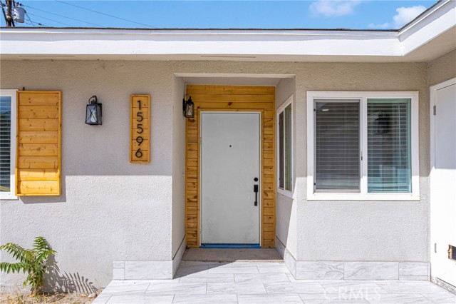 Detail Gallery Image 2 of 45 For 15596 Del Rey Dr, Victorville,  CA 92395 - 3 Beds | 2 Baths